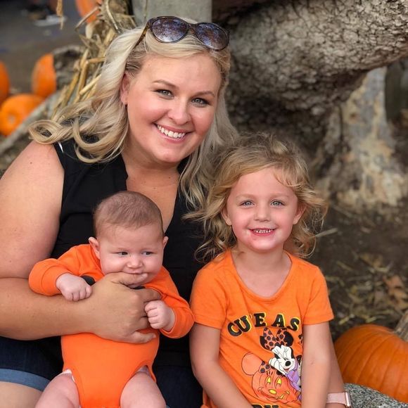 Meet your Posher, Sara - Picture 1 of 1